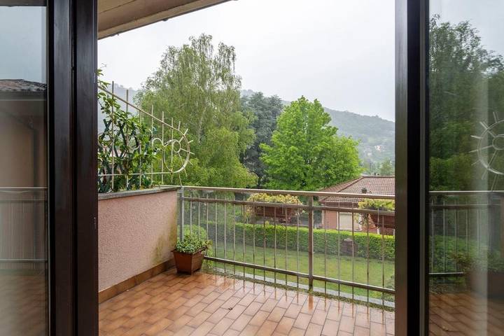 Ferienwohnung für 5 Personen, mit Balkon in Brusimpiano Gemeinde - 4