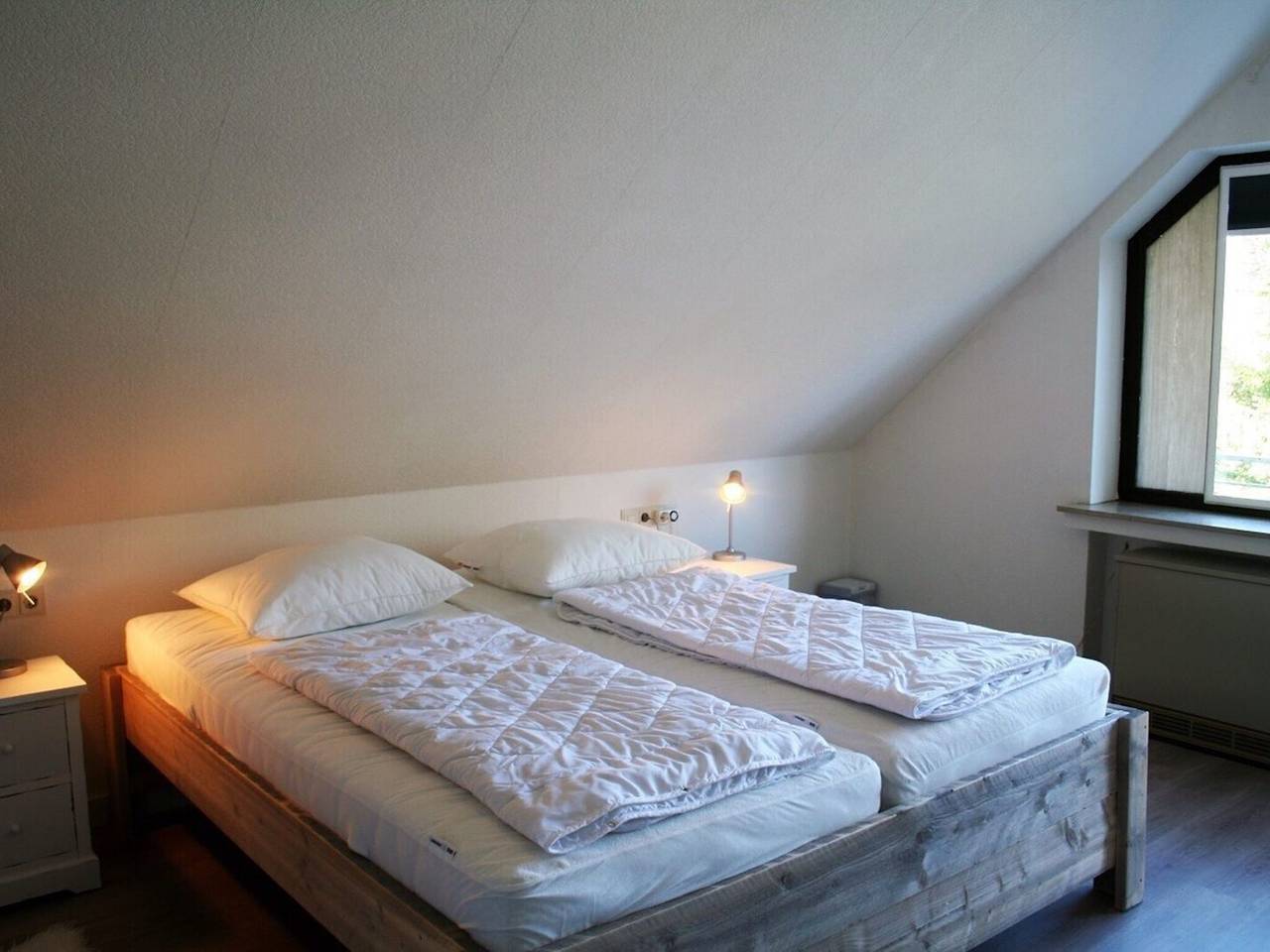 Ganze Wohnung, Ferienwohnung mit Balkon und Garten in Elkeringhausen, Winterberg