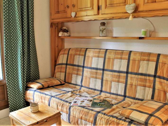 Apartamento entero, Estudio cabina para 5, cerca de servicios, telesilla, balcón sur, casillero de esquí in Station de Risoul, Risoul