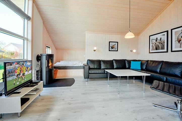 Ferienhaus für 10 Personen, mit Whirlpool und Sauna sowie Terrasse, mit Haustier in Großenbrode - 2