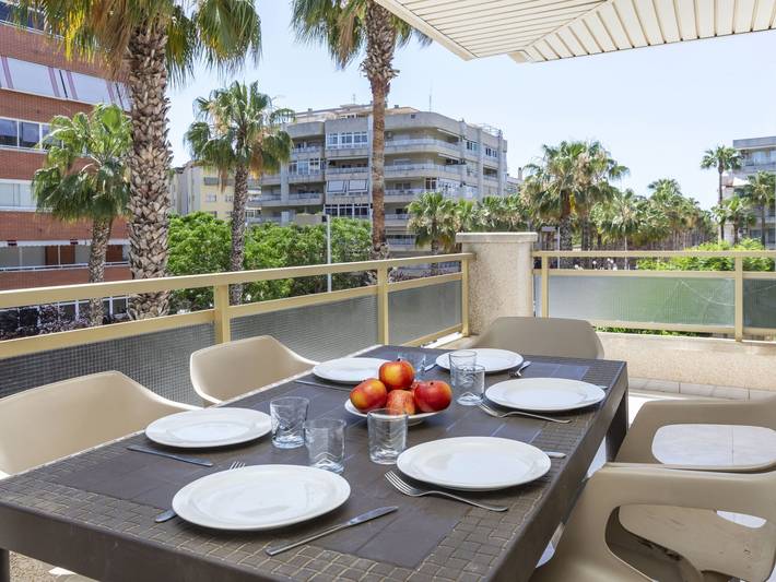 Ferienwohnung für 6 Personen, mit Terrasse und Garten sowie Kinderpool, mit Haustier in Salou - 2