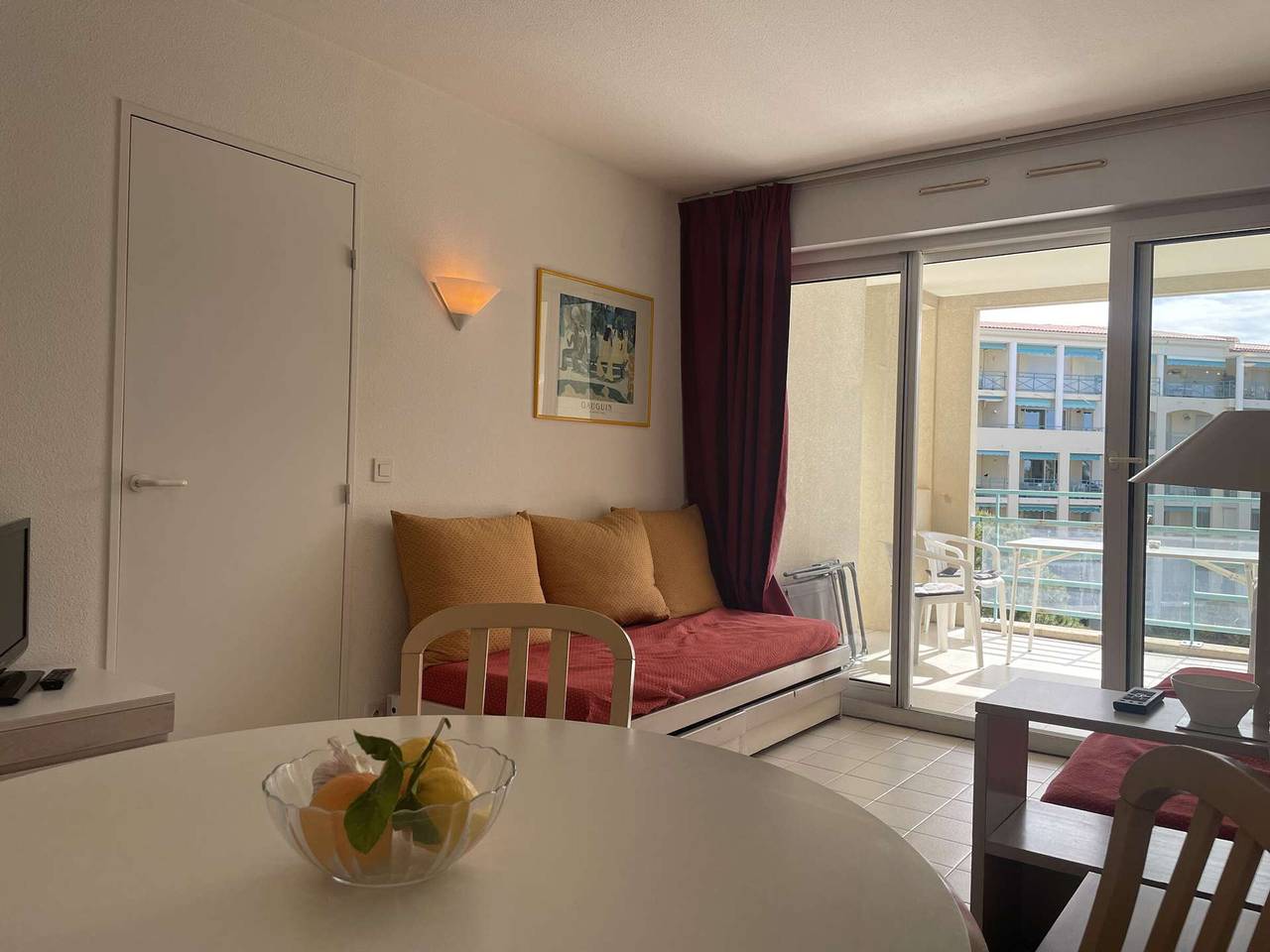 Entire apartment, 2-room apartment with pool - 4 guests, Juan les Pins in Antibes, Cannes region