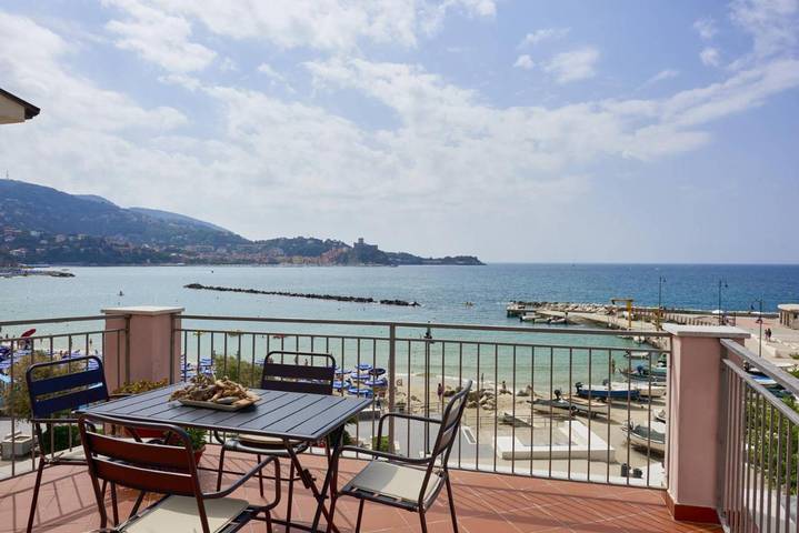 Appartamento per 4 persone, con Terrazza e Panorama a San Terenzo