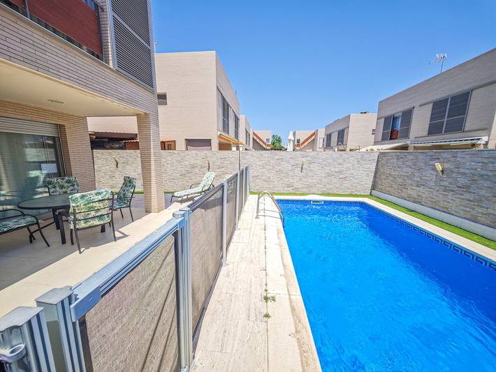 Location de vacances pour 7 personnes, avec terrasse et jardin à Cambrils - 3