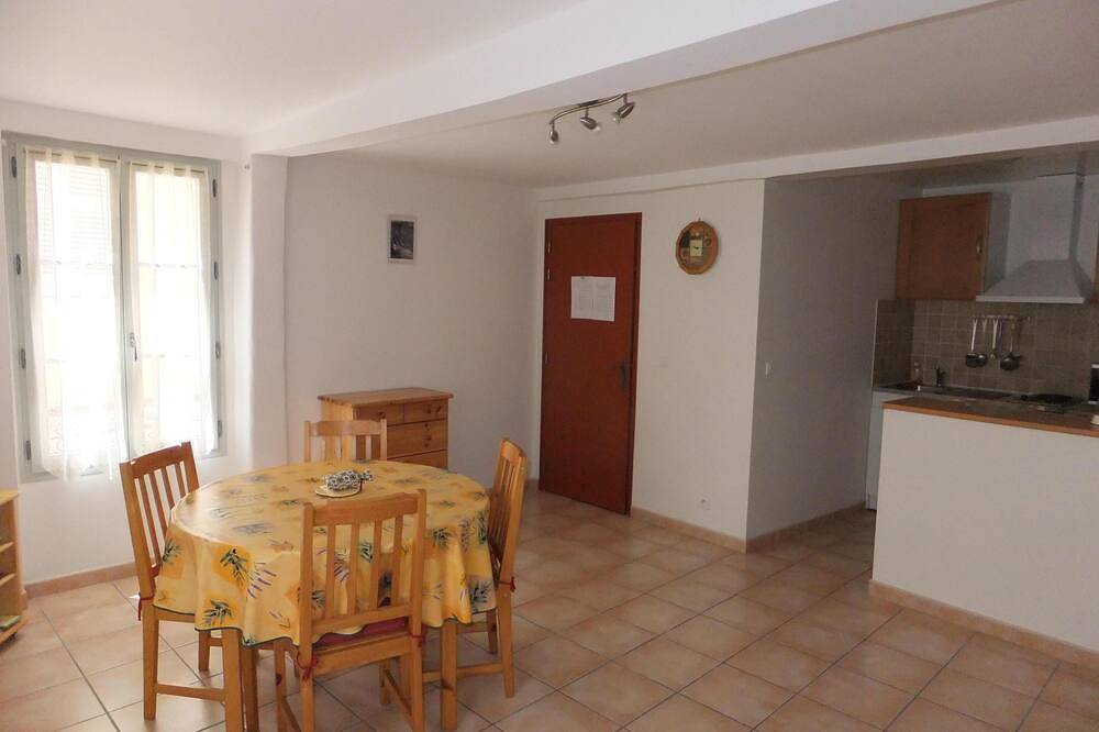 Apartamento entero, Alquiler Estudio en Moustiers Ste Marie in Moustiers-Sainte-Marie, Parc naturel régional du Verdon