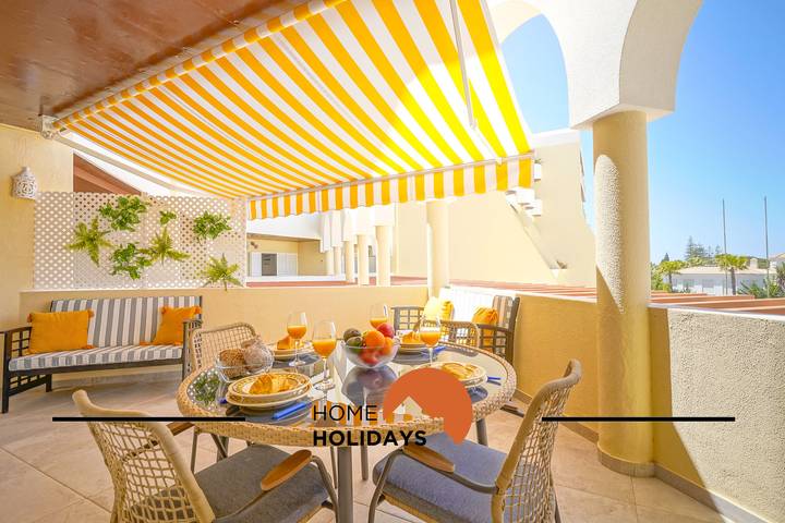 Appartement de vacances pour 4 personnes, avec terrasse et bassin pour enfant, animaux acceptés