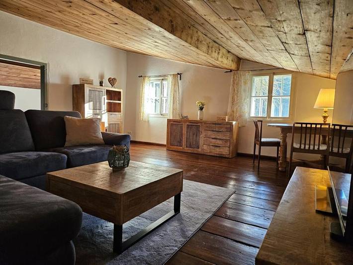 Ferienhaus für 3 Personen, mit Whirlpool und Terrasse sowie Sauna und Ausblick in Geiersthal