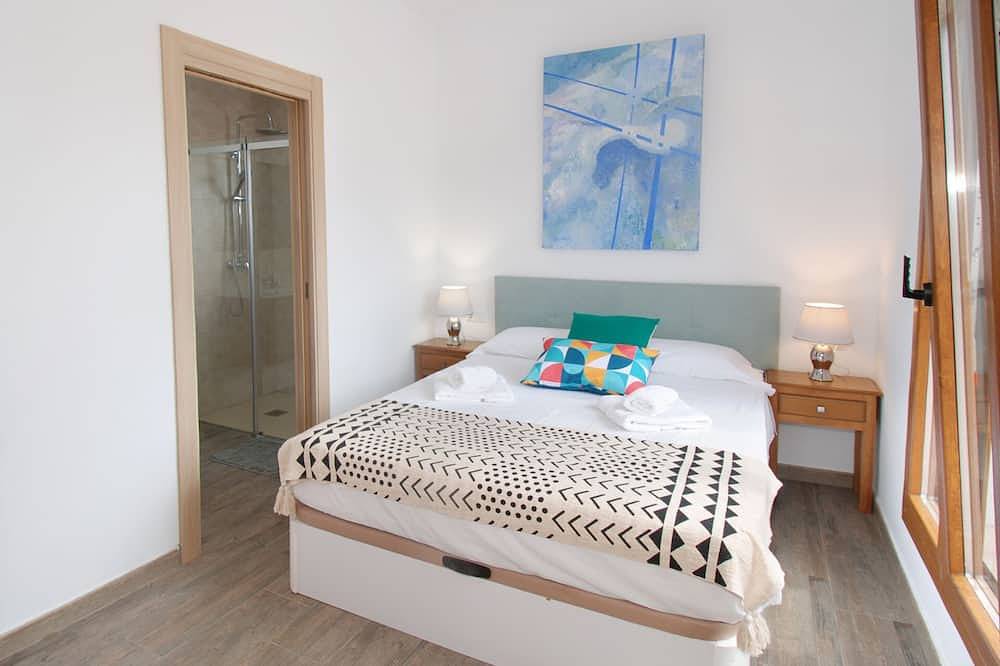 Villa 8P-15 Km De La Playa-Piscina-Patio-Cocina De Verano-Mascotas-Privacidad in Benamocarra, Costa del Sol