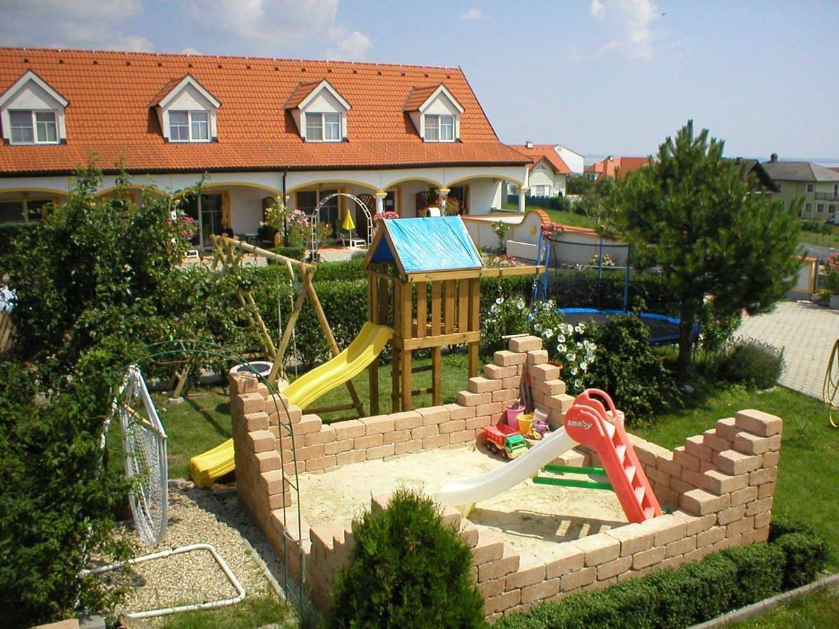 Appartementhaus Martina in Mörbisch am See, Leithaberg