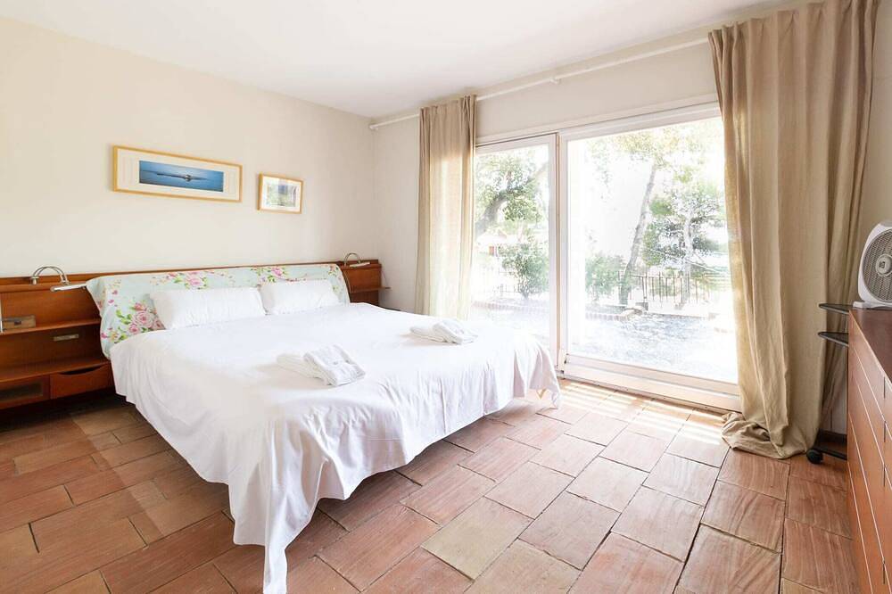 Stunning sea views with private pool in l'Estartit, Torroella de Montgrí