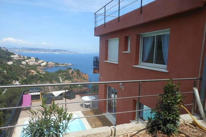 Ferienhaus für 8 Personen, mit Garten und Balkon in Théoule-sur-Mer