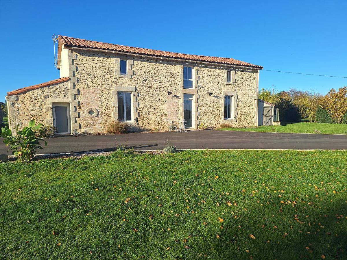 Au Cœur Des Champs in La Petite-Boissière, Deux-Sèvres