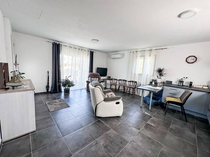 Location de vacances pour 4 personnes, avec Terrasse et Jardin dans Bravone