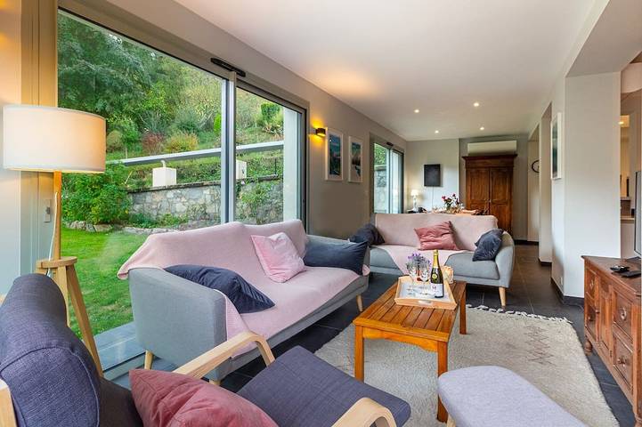 Gîte pour 10 personnes, avec Jacuzzi et Jardin à Cauterets