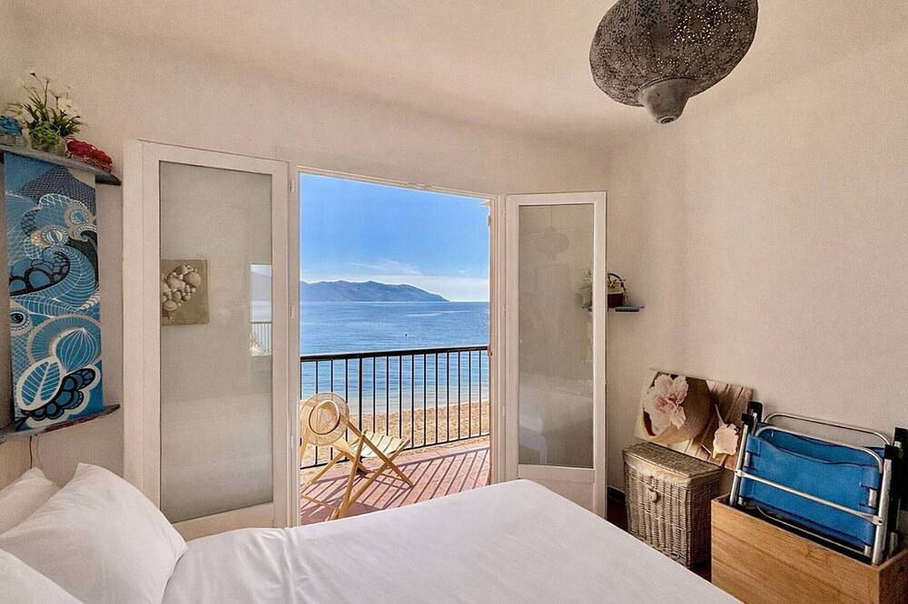 Appartamento intero, Waterfront apartment with terrace and sea view, Tiuccia in Casaglione, Ajaccio e dintorni