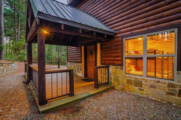 Log cabin for 12 people, with hot tub and terrace in Broken Bow Lake