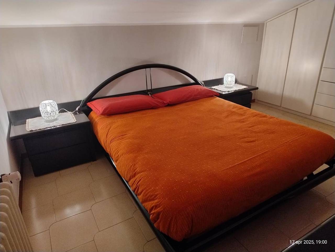 Entire apartment, Apartment 'Casa Vacanze Dal Castelin' with Mountain View, Balcony and Air Conditioning in Sondrio (Town), Sondrio