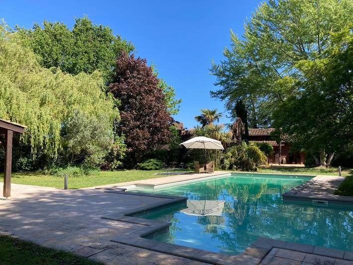Villa pour 14 personnes, avec piscine et jardin