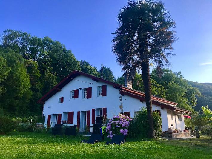 Gîte pour 4 personnes, avec jardin et terrasse à Itxassou - 2