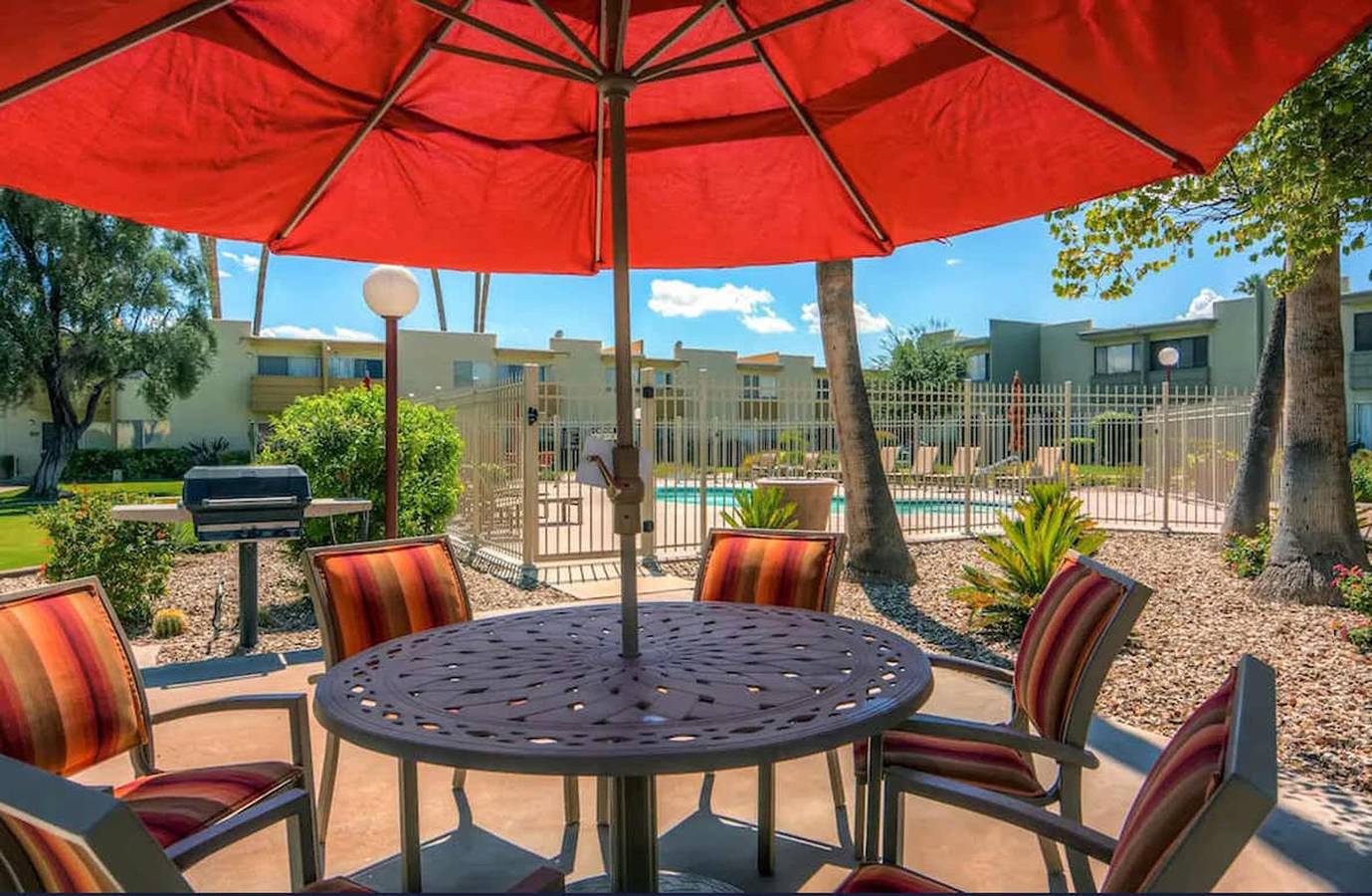 Ganze Wohnung, New Camelback House Walk to Old Town in Camelback Mountain, Scottsdale