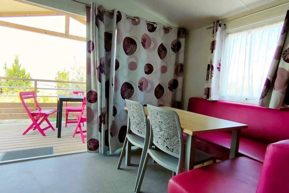 Camping 3 étoiles - Piscine - ccbaega in Saint-Mitre-les-Remparts, Istres en omgeving