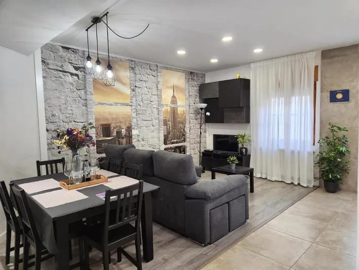 Apartamento de vacaciones para 5 personas, con balcón y vistas, Familias con niños - 1