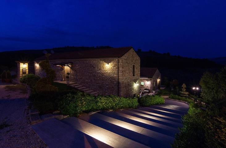 Hôtel pour 2 personnes, avec piscine et vue ainsi que jardin et vue sur le lac à Guardialfiera - 3