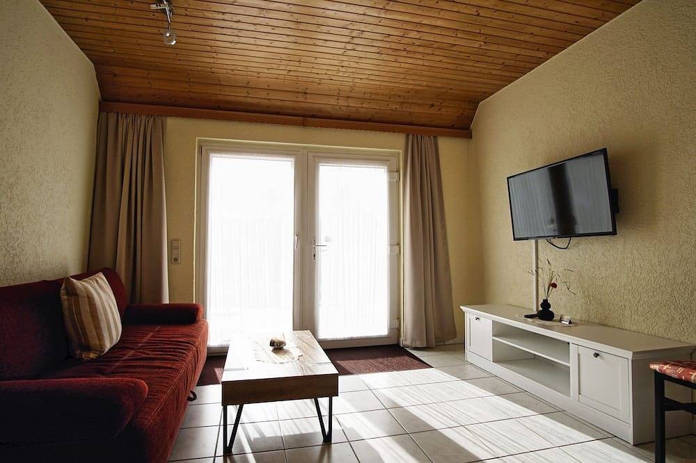 Ganze Wohnung, Gemütliche Ferienwohnung in Wassernähe - Ferienhaus Stark Ferienwohnung 02 in Ralswiek, Bergen auf Rügen und Umgebung
