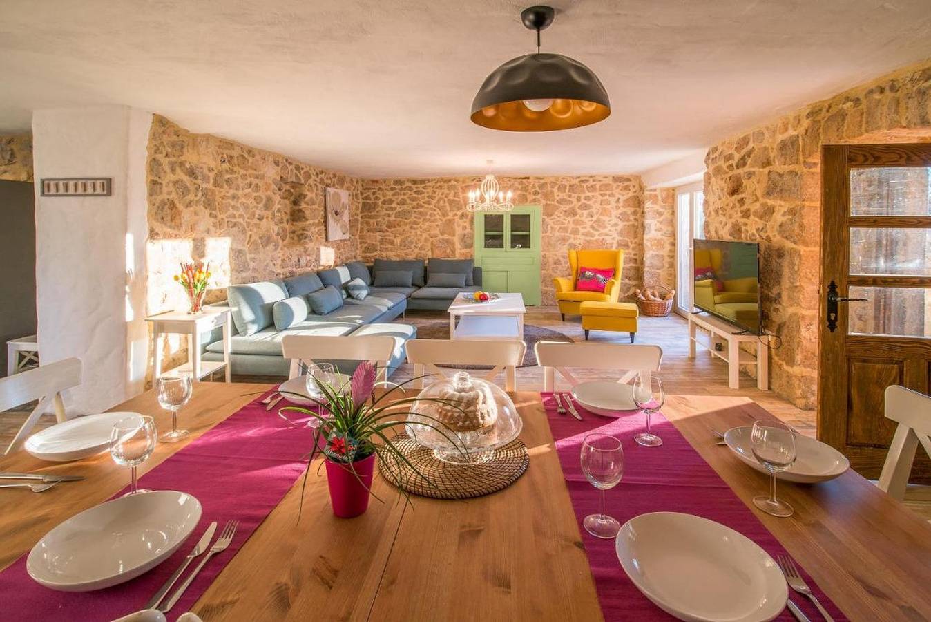 Ferienhaus in Garica, mit Pool, Terrasse, Klimaanlage, W-Lan, Waschmaschine (5234-1) in Garica, Krk