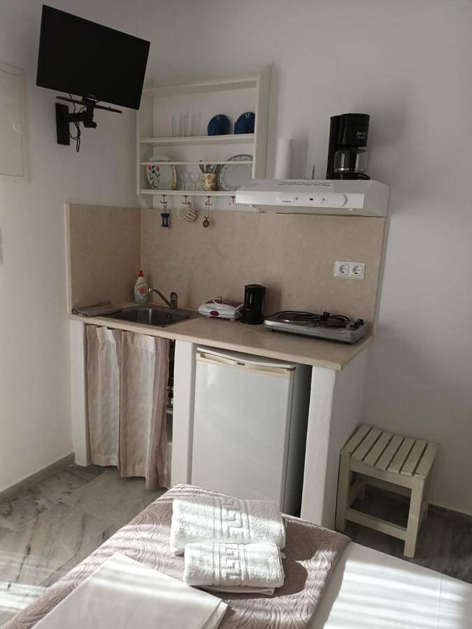 Basic Double Room with Sea View in Agia Anna, Naxos