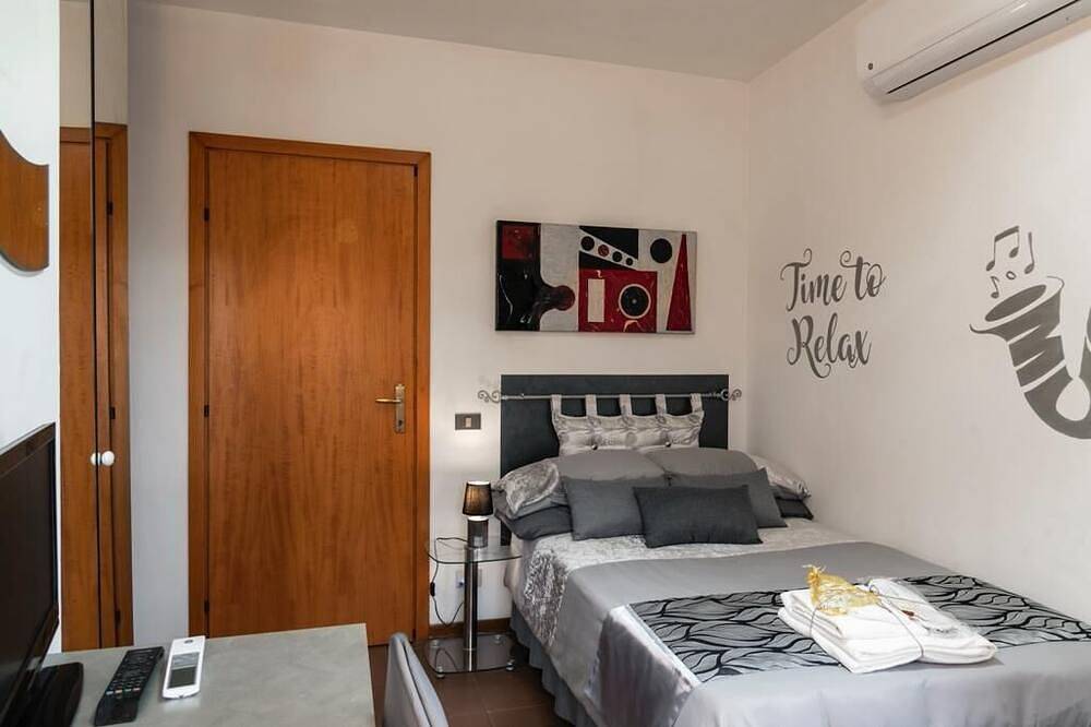 Apartamento entero, Morgana's rooms a wonderful world of intense relaxation in Monterotondo, Provincia de Roma