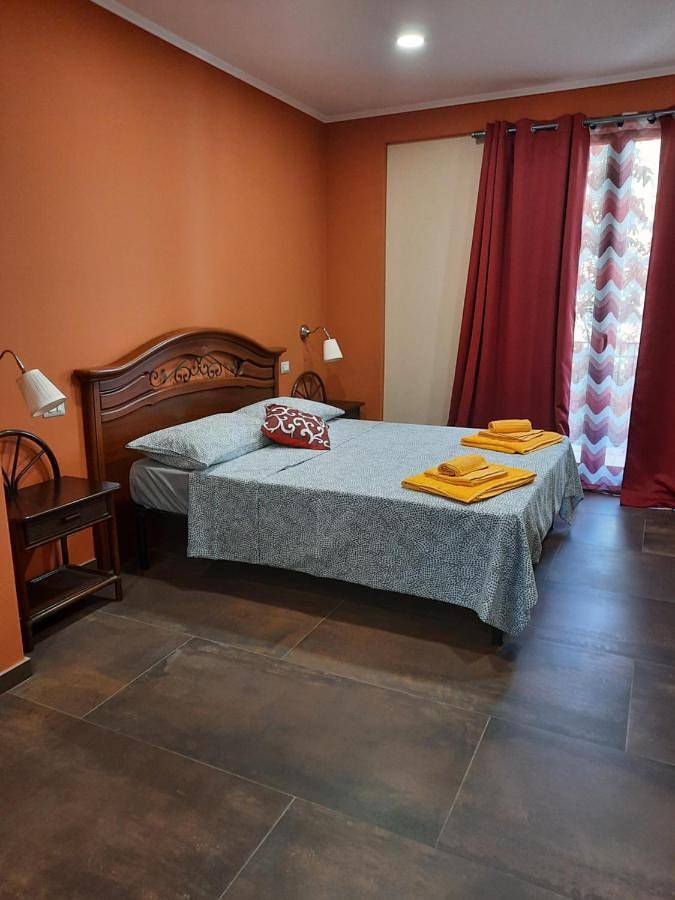 Chambre d’hôte pour 5 personnes, avec terrasse et jardin, animaux acceptés à Giardini-Naxos - 3