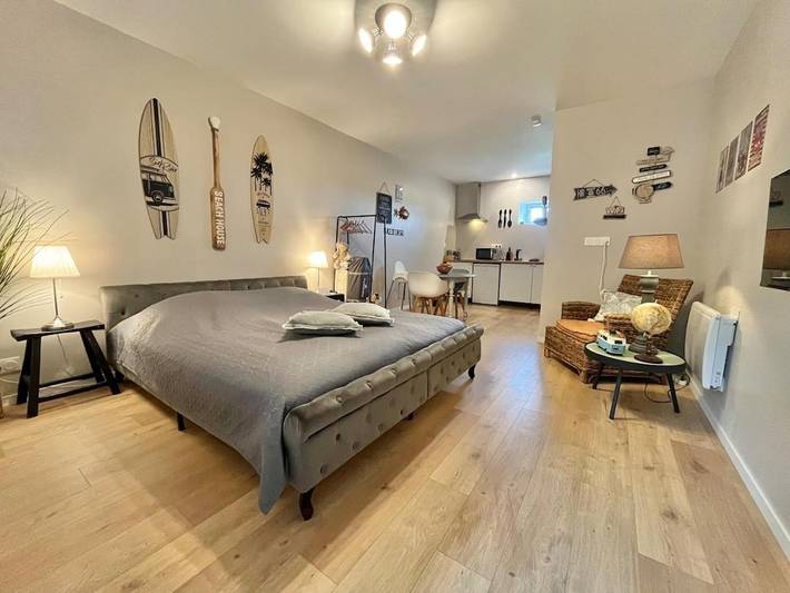 Gîte pour 2 personnes, avec terrasse et jardin dans Chamblet