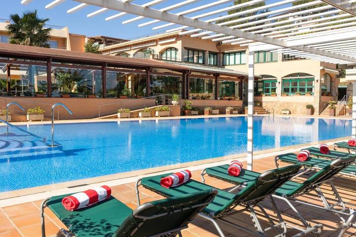 Hôtel pour 2 personnes, avec piscine et jardin