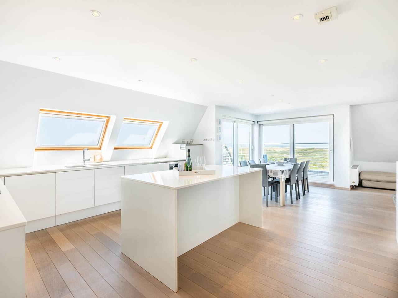 Ganze Wohnung, Schöne Wohnung direkt am Strand
 in Koksijde-Bad, Koksijde