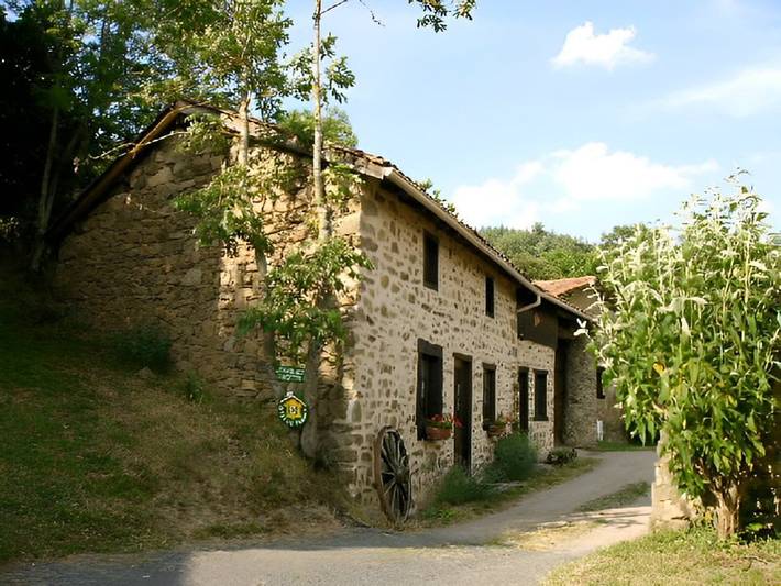 Chambre d’hôte pour 5 personnes, avec jardin à Chassagnes (Haute-Loire)