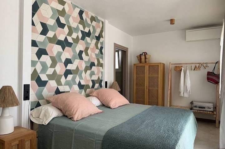 Maison sur la plage ! Nobevip Punta Prima Beach House piscine privée parking privé in Punta Prima, Sant Lluís