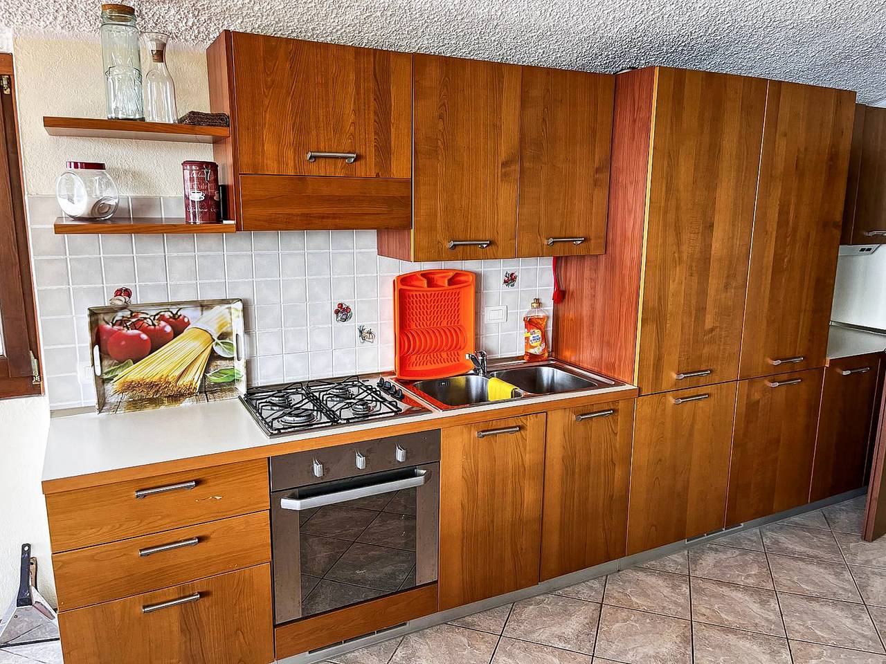 Geheel appartement, Vakantieappartement voor 4 personen met uitzicht op het meer in Sarangio, Maccagno con Pino e Veddasca