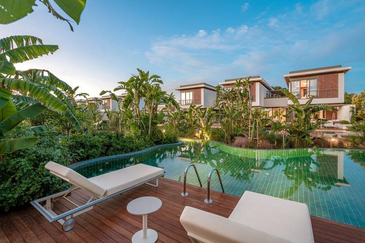 Chalet para 3 personas, con piscina y jardín - 1