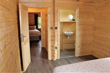 Lodge for 6 People in Ashton under Hill, The Cotswolds, Photo 2