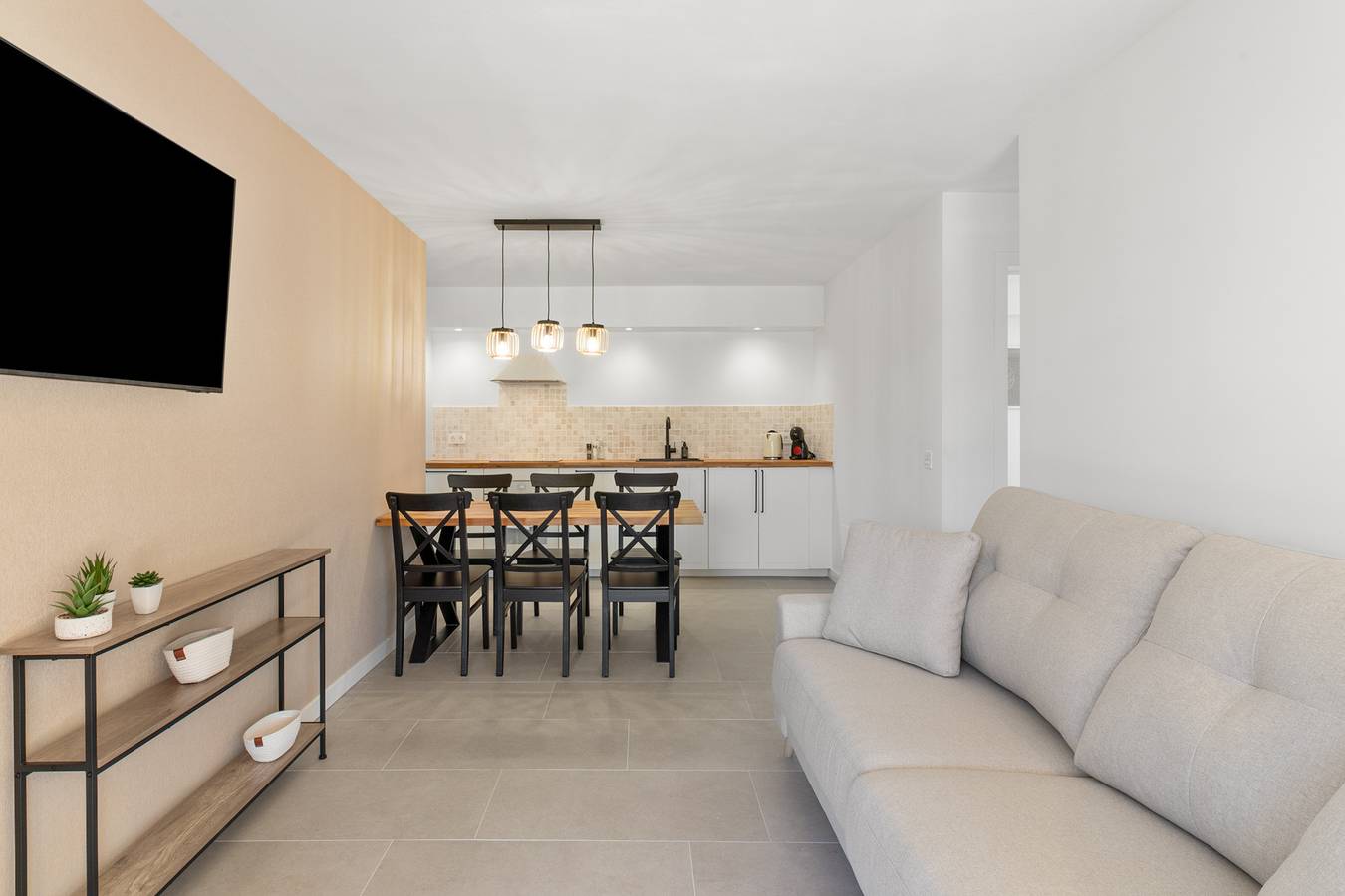 Maison d'hôtes 'Casita Nube' avec vue sur les montagnes, Wi-Fi et climatisation in Tolox, Sierra de las Nieves