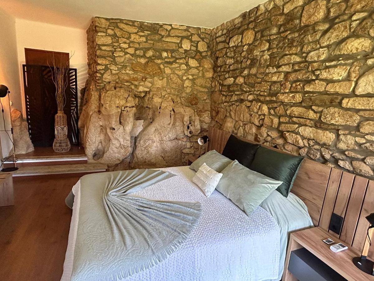 Suite Pedra Oliveira - Piscine salée privée - Proche Coimbra - Centre Portugal in Condeixa-a-Nova, Distrito de Coimbra
