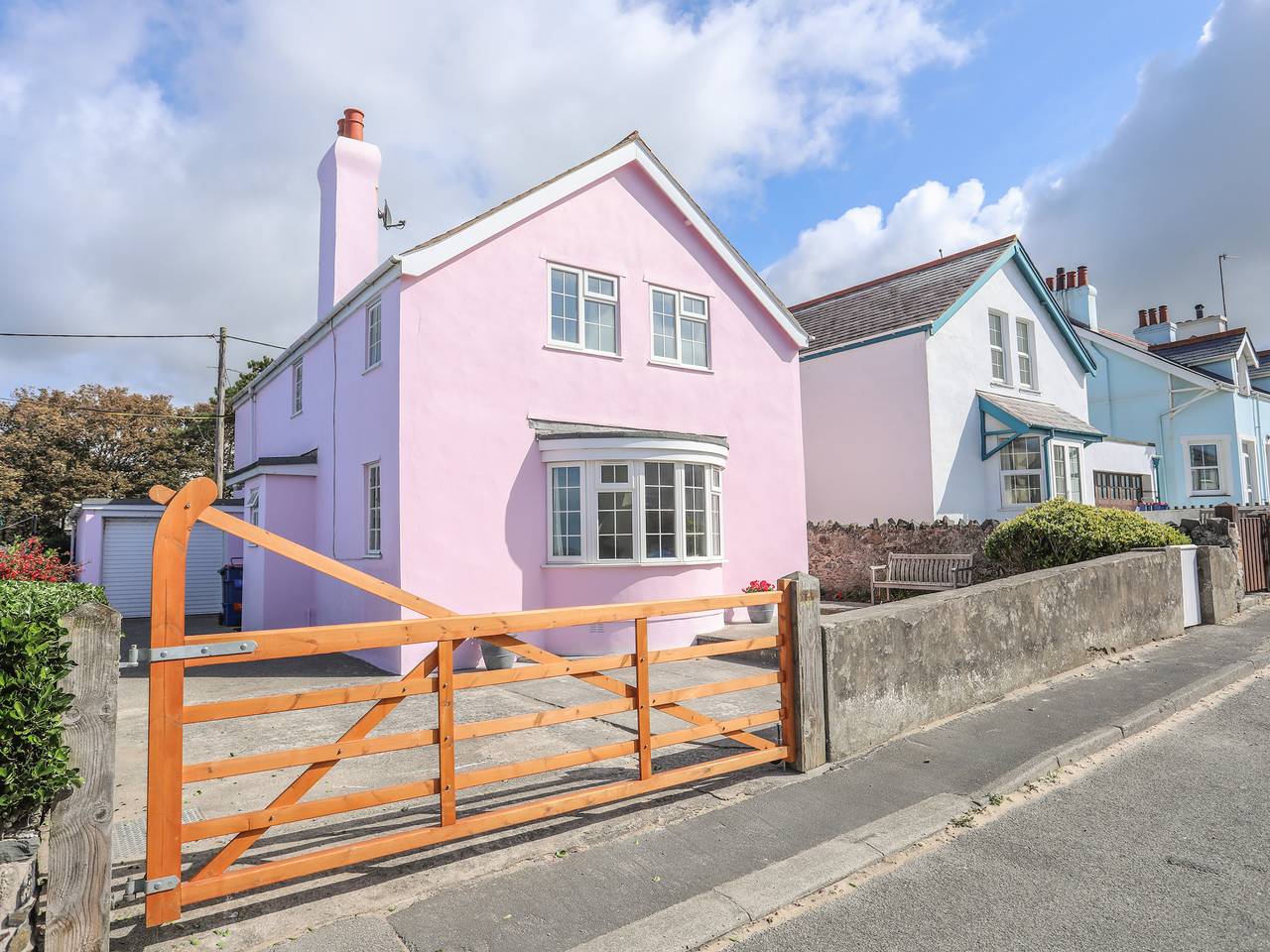 Cottage for 7 People in Rhosneigr, Isle of Anglesey