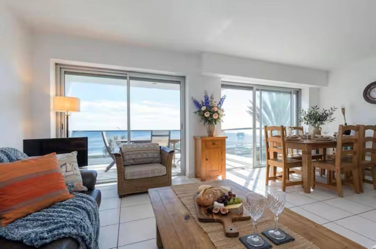 Appartement entier, Premium Two-Bedroom Beach Front Apartment Palm Beach, Cannes in Cannes, Côte méditerranéenne (France)