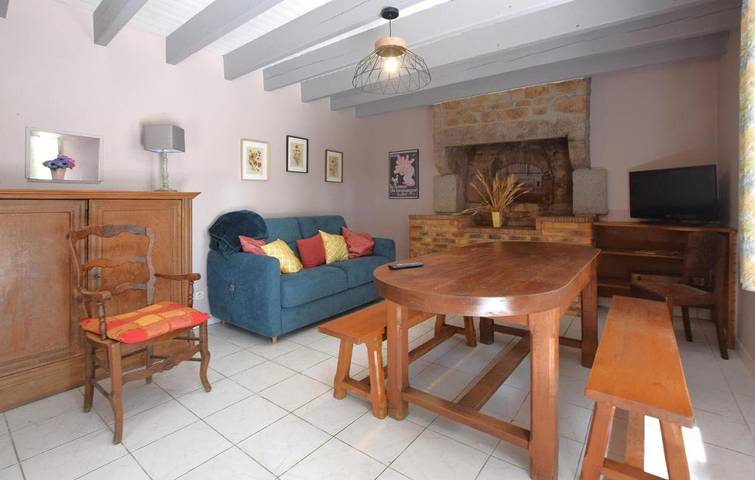 Location de vacances pour 5 personnes, avec jacuzzi et jardin, animaux acceptés à La Chapelle-Urée - 3