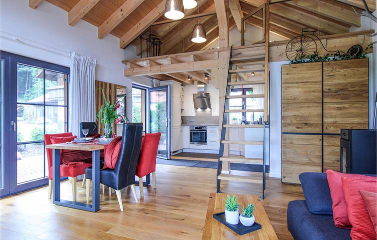 Charmantes Apartment mit Aussicht, Terrasse und Internet - 2 km vom Stadtzentrum entfernt in Dietmannsried, Bayerisch Schwaben