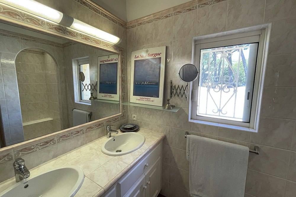 Appartement Mitoyen Dans Belle Propriété in Pampelonne, Ramatuelle