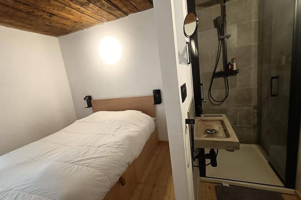 Renovated sheepfold near the slopes ideal for 2 families in Crévoux, Gap und Umgebung