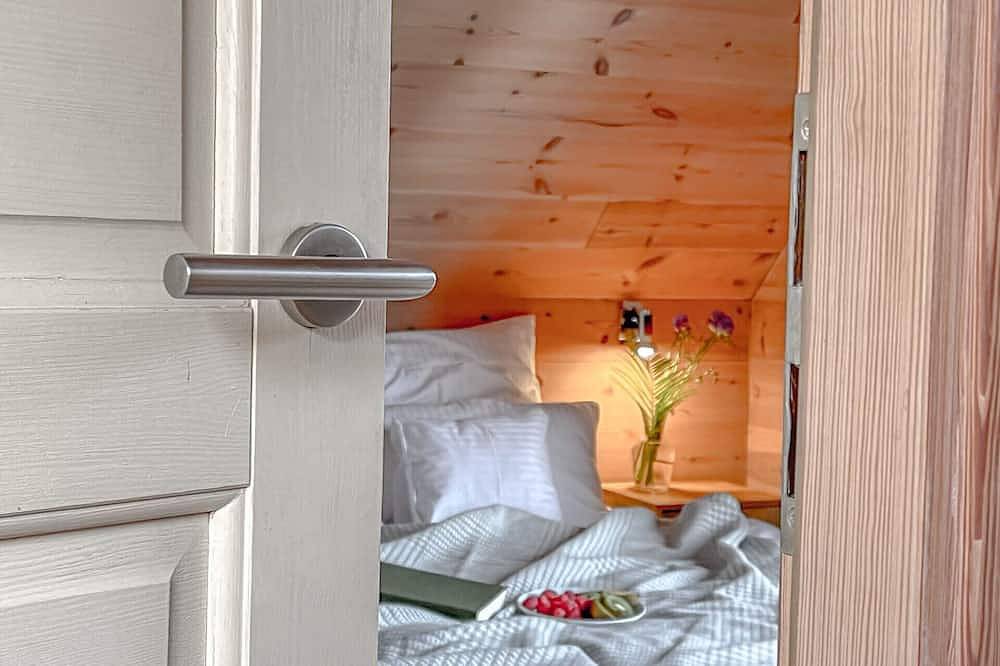 Traumhaff® Lauschiges Küstenchalet ganz aus Lärchenholz mit Kamin & Sauna Ostsee in Vogelsang-Warsin, Vorpommern Greifswald