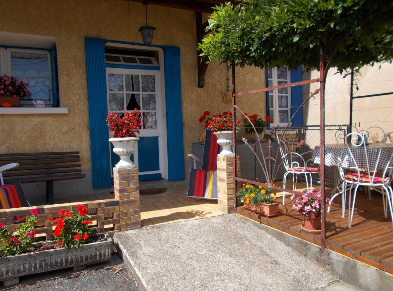 Gîte Fleuri in Saint-Germain-du-Salembre, Périgord Blanc